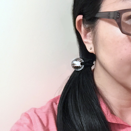 水晶のヘアアクセサリー再入荷します。