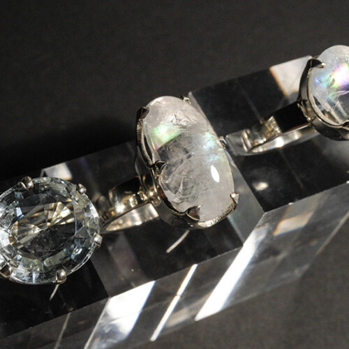 アジャンタ産レインボー水晶と非加熱トパーズリング